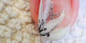 Histoire d'Ongles La rochelle - Prothésite ongulaire - Vernis Semi-permanent - Pose d'ongles en gel - Pose de faux ongles